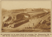 871864 Gezicht op het perron van het Centraal Station te Utrecht anno 1866, uit het noordwesten.